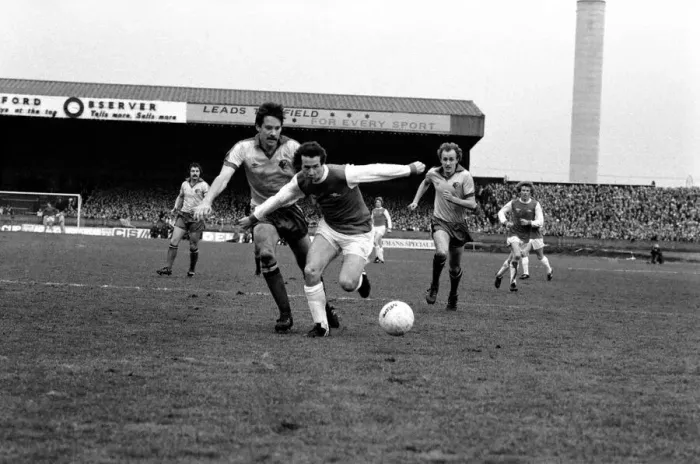 Framed Print : English FA Cup match at Vicarage Road. Watford 1 v Arsenal 2 Framed Print : English FA Cup match at Vicarage Road. Watford 1 v Arsenal 2