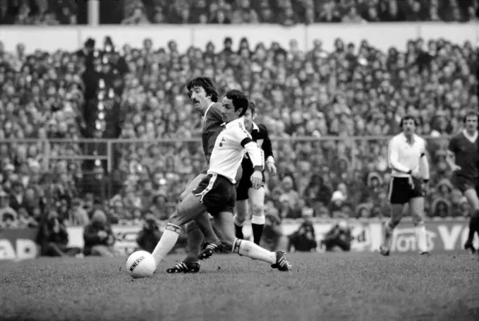 Framed Print : English FA Cup match at White Hart Lane. Tottenham Hotspur 0 v Liverpool 1 Framed Print : English FA Cup match at White Hart Lane. Tottenham Hotspur 0 v Liverpool 1
