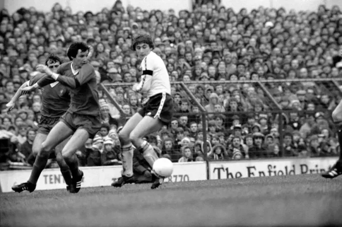 Framed Print : English FA Cup match at White Hart Lane. Tottenham Hotspur 0 v Liverpool 1 Framed Print : English FA Cup match at White Hart Lane. Tottenham Hotspur 0 v Liverpool 1