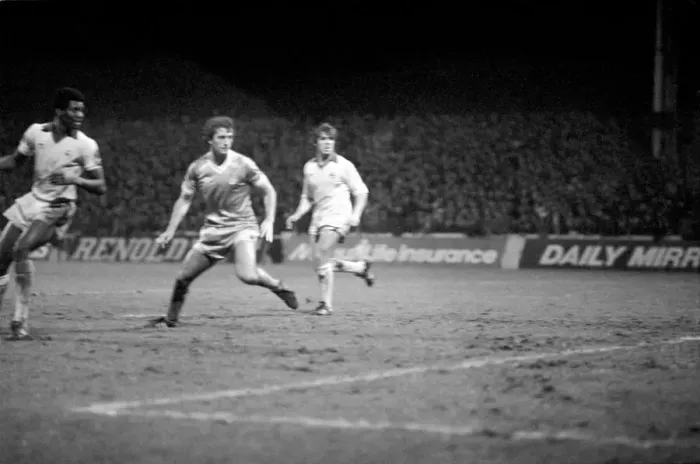 Framed Print : English FA Cup Third round match at Maine Road. Manchester City 3 v Cardiff City 1 Framed Print : English FA Cup Third round match at Maine Road. Manchester City 3 v Cardiff City 1