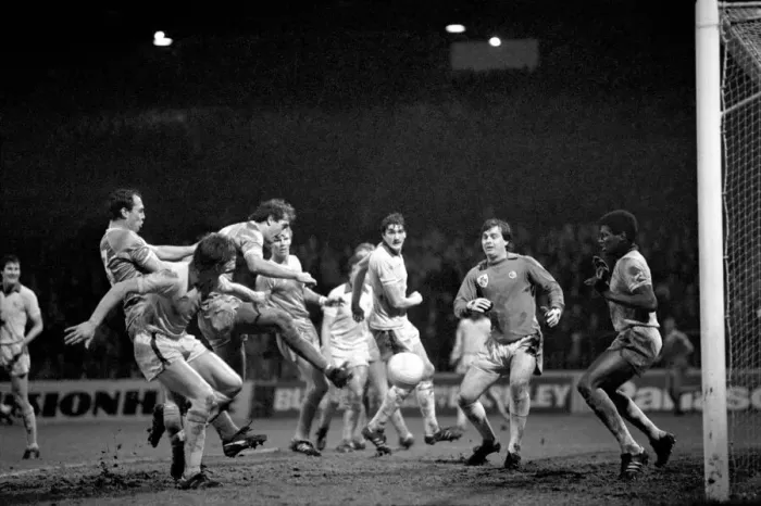 Framed Print : English FA Cup Third round match at Maine Road. Manchester City 3 v Cardiff City 1 Framed Print : English FA Cup Third round match at Maine Road. Manchester City 3 v Cardiff City 1