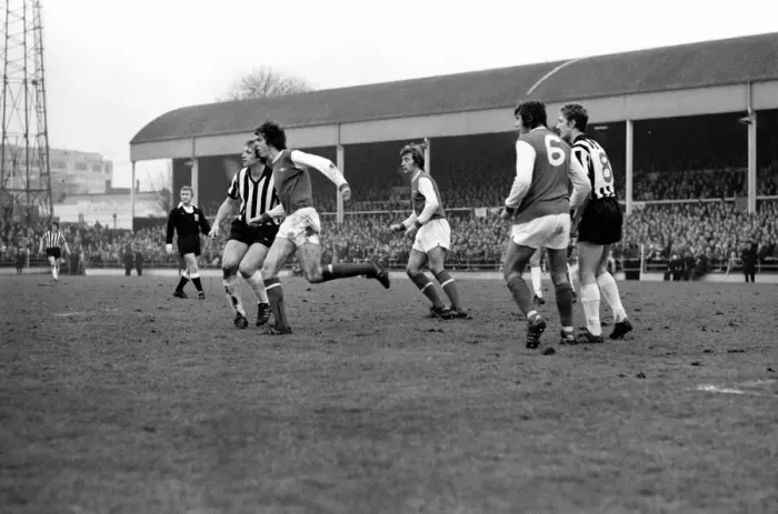 Framed Print : English FA Cup Third round match. Notts County 0 v Arsenal 1 Framed Print : English FA Cup Third round match. Notts County 0 v Arsenal 1