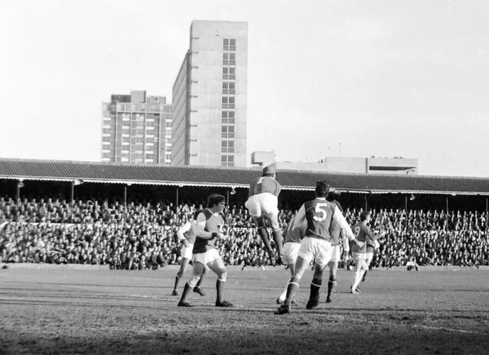 Framed Print : English League Cup Division One match at Portman Road Ipswich Town v Arsenal Framed Print : English League Cup Division One match at Portman Road Ipswich Town v Arsenal