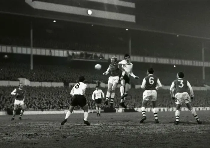 Framed Print : English League Cup Semi Final Second Leg match at White Hart Lane Framed Print : English League Cup Semi Final Second Leg match at White Hart Lane