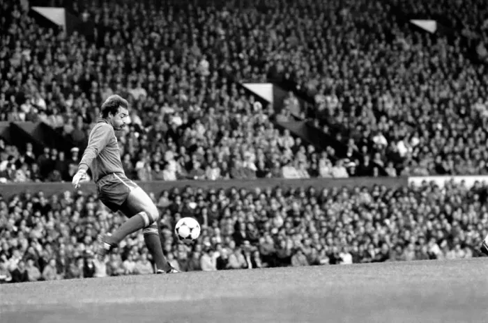 Framed Print : English League Division One match at Anfield. Liverpool 0 v Manchester United 0 Framed Print : English League Division One match at Anfield. Liverpool 0 v Manchester United 0