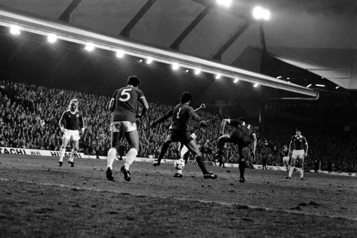 Framed Print : English League Division One match at Anfield. Liverpool 3 v Everton 1 Framed Print : English League Division One match at Anfield. Liverpool 3 v Everton 1