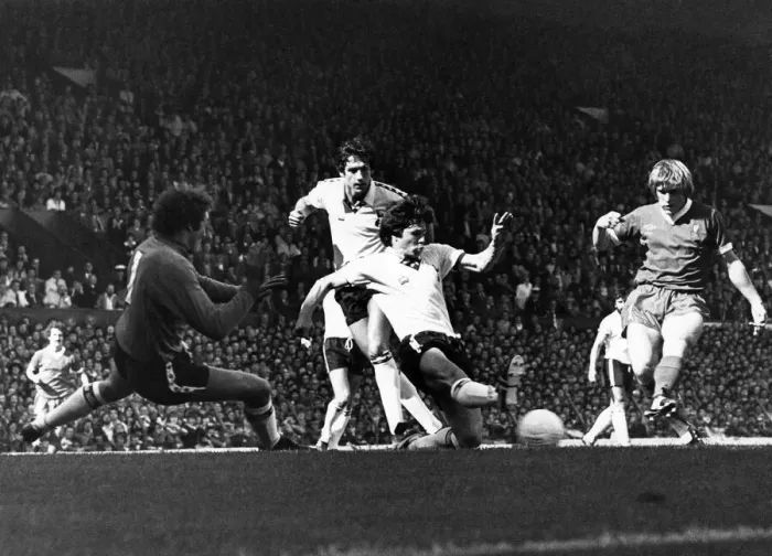 Framed Print : English League Division One match at Anfield. Liverpool 1 v Tottenham Hotspur 0