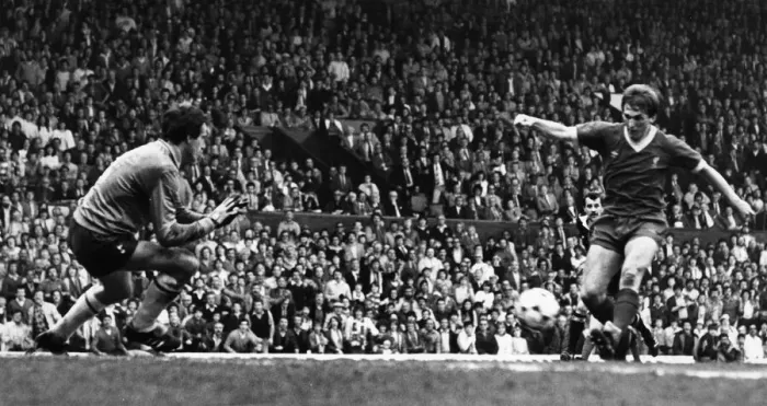 Framed Print : English League Division One match at Anfield. Liverpool defeat Tottenham Hotspur Framed Print : English League Division One match at Anfield. Liverpool defeat Tottenham Hotspur