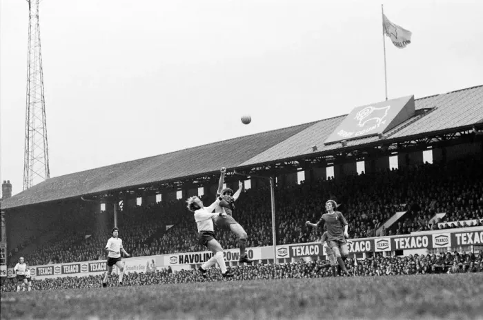 Framed Print : English League Division One match at the Baseball Ground Framed Print : English League Division One match at the Baseball Ground