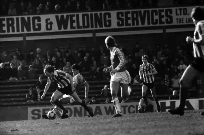 Framed Print : English League Division One match. Birmingham City 2 v Stoke City 1 Framed Print : English League Division One match. Birmingham City 2 v Stoke City 1