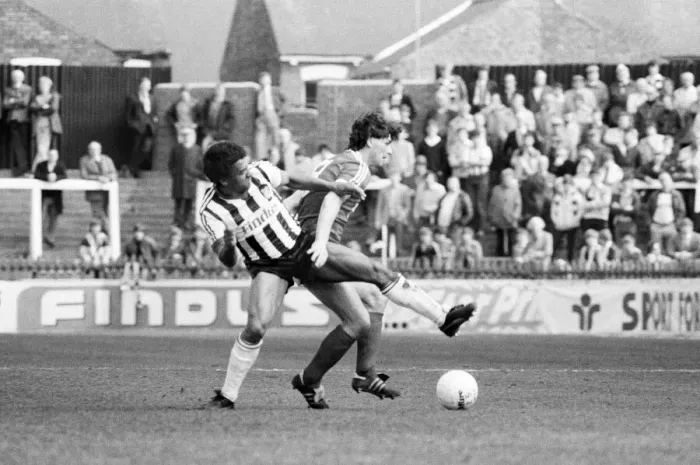 Framed Print : English League Division Two match at Blundell Park. Grimsby 0 v Middlesbrough 3 Framed Print : English League Division Two match at Blundell Park. Grimsby 0 v Middlesbrough 3