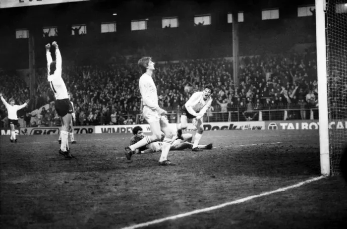 Framed Print : English League Division Two match. Bolton Wanderers 2 v Chelsea 2