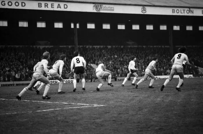 Framed Print : English League Division Two match. Bolton Wanderers 2 v Chelsea 2