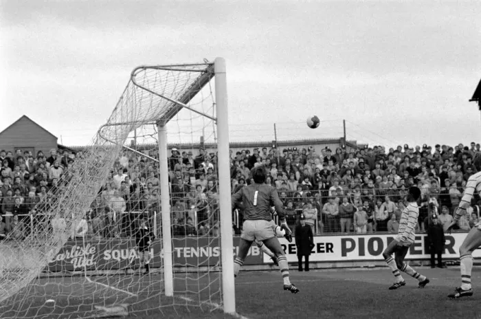 Framed Print : English League Division Two match. Carlisle 0 v Chelsea 0. October 1983 MF12-10-026 Framed Print : English League Division Two match. Carlisle 0 v Chelsea 0. October 1983 MF12-10-026