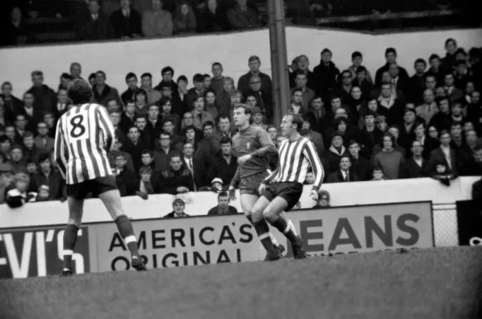Framed Print : English League Division one match. Chelsea 3 v Southampton 1 Framed Print : English League Division one match. Chelsea 3 v Southampton 1