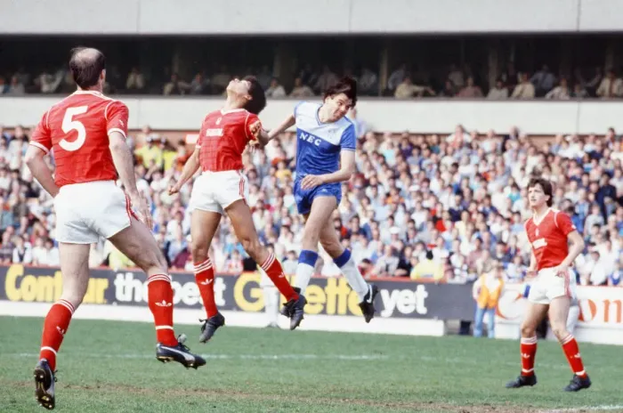 Framed Print : English League Division One match at the City Ground. Nottingham Forest 0 v Everton Framed Print : English League Division One match at the City Ground. Nottingham Forest 0 v Everton