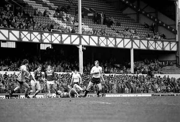 English League Division One match. Everton 1 v Ipswich Town 1. May 1983 MF11-28-116