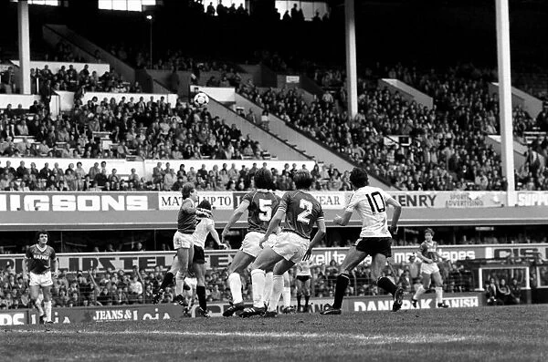 English League Division One match. Everton 1 v Ipswich Town 1. May 1983 MF11-28-119