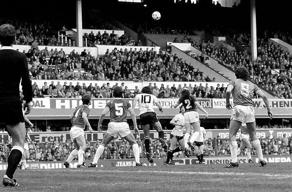 English League Division One match. Everton 1 v Ipswich Town 1. May 1983 MF11-28-106