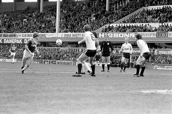 English League Division One match. Everton 1 v Ipswich Town 1. May 1983 MF11-28-032