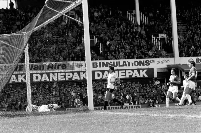Framed Print : English League Division One match. Everton 1 v Ipswich Town 1. May 1983 MF11-28-114