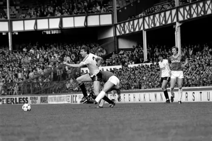 Framed Print : English League Division One match. Everton 1 v Ipswich Town 1. May 1983 MF11-28-121