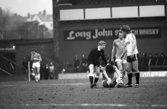 Framed Print : English League Division One match at Goodison Park. Everton 1 v Ipswich Town 0 Framed Print : English League Division One match at Goodison Park. Everton 1 v Ipswich Town 0