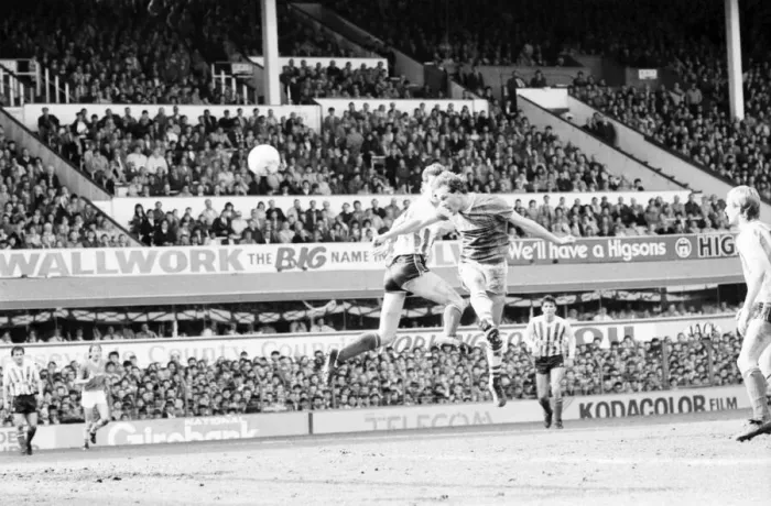 Framed Print : English League Division One match at Goodison Park. Everton 4 v Sunderland 1 Framed Print : English League Division One match at Goodison Park. Everton 4 v Sunderland 1