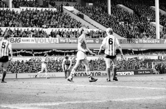 Framed Print : English League Division One match at Goodison Park. Everton 4 v Sunderland 1 Framed Print : English League Division One match at Goodison Park. Everton 4 v Sunderland 1