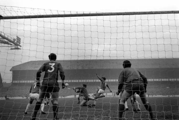 Framed Print : English League Division One match at Goodison Park Everton 0 v Liverpool 3 Framed Print : English League Division One match at Goodison Park Everton 0 v Liverpool 3