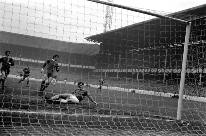 Framed Print : English League Division One match at Goodison Park Everton 0 v Liverpool 3 Framed Print : English League Division One match at Goodison Park Everton 0 v Liverpool 3