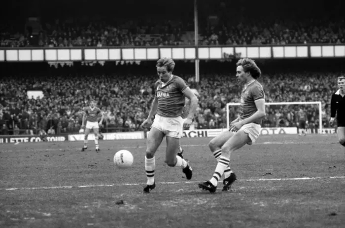 Framed Print : English League Division One match at Goodison Park Everton 2 v Tottenham Hotspur 1