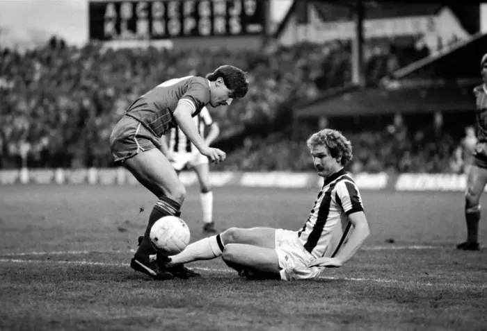 Framed Print : English League Division One match at The Hawthorns. West Bromwich Albion 0 v Liverpool 1 Framed Print : English League Division One match at The Hawthorns. West Bromwich Albion 0 v Liverpool 1