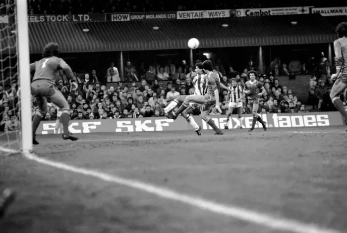 Framed Print : English League Division One match at The Hawthorns. West Bromwich Albion 0 v Liverpool 1 Framed Print : English League Division One match at The Hawthorns. West Bromwich Albion 0 v Liverpool 1