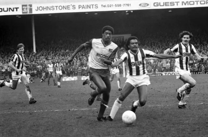 Framed Print : English League Division One match at The Hawthorns. West Bromwich Albion 3 v Stoke City 0 Framed Print : English League Division One match at The Hawthorns. West Bromwich Albion 3 v Stoke City 0