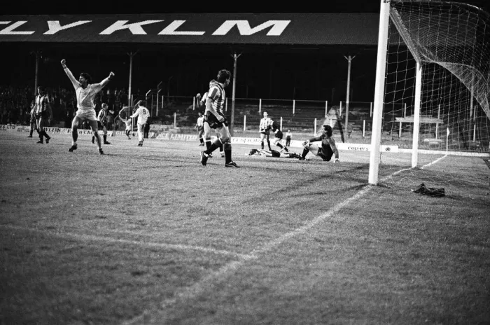 Framed Print : English League Division Three match held at Griffin Park, Brentford 1 -2 Reading