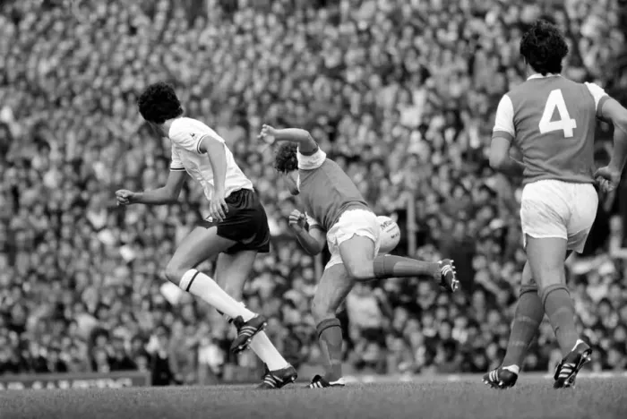 Framed Print : English League Division One match at Highbury. Arsenal 2 v Tottenham Hotspur 0 Framed Print : English League Division One match at Highbury. Arsenal 2 v Tottenham Hotspur 0