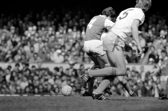 Framed Print : English League Division One match at Highbury. Arsenal 2 v West Ham United 0 Framed Print : English League Division One match at Highbury. Arsenal 2 v West Ham United 0