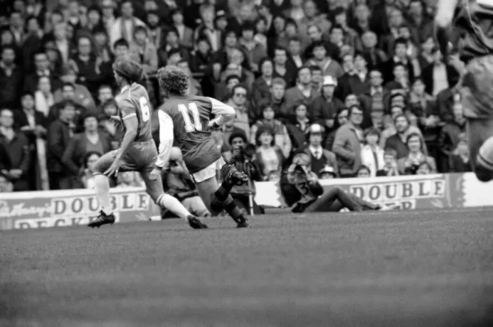 Framed Print : English League Division One match at Highbury. Arsenal 0 v Birmingham City 0 Framed Print : English League Division One match at Highbury. Arsenal 0 v Birmingham City 0