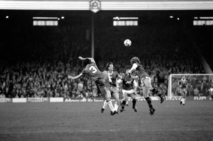 Framed Print : English League Division One match at Highbury. Arsenal 0 v Birmingham City 0 Framed Print : English League Division One match at Highbury. Arsenal 0 v Birmingham City 0