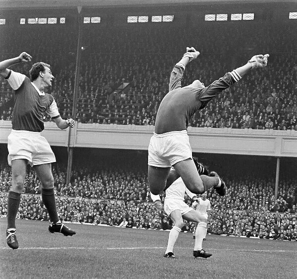 English League Division One match at Highbury. Arsenal 2 v manchester United 1