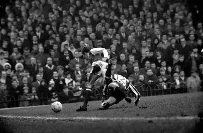 Framed Print : English League Division One match at Highbury. Arsenal 0 v Newcastle United 0 Framed Print : English League Division One match at Highbury. Arsenal 0 v Newcastle United 0
