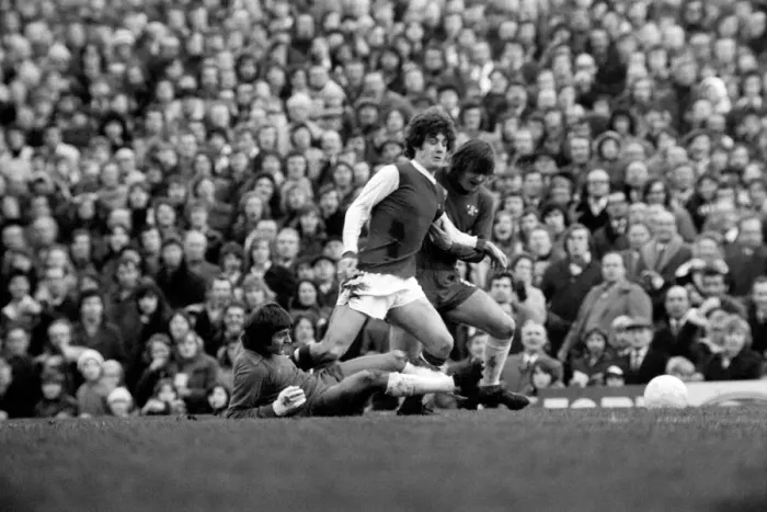 Framed Print : English League Division One match at Highbury Arsenal 1 v Chelsea 2 Framed Print : English League Division One match at Highbury Arsenal 1 v Chelsea 2
