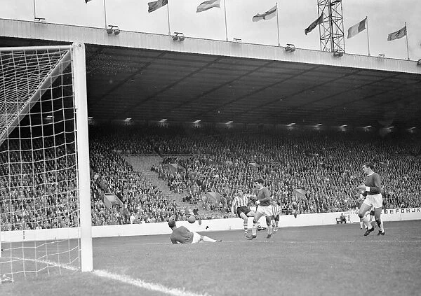 English League Division One match at Hillsborough. Sheffield Wednesday 1 v