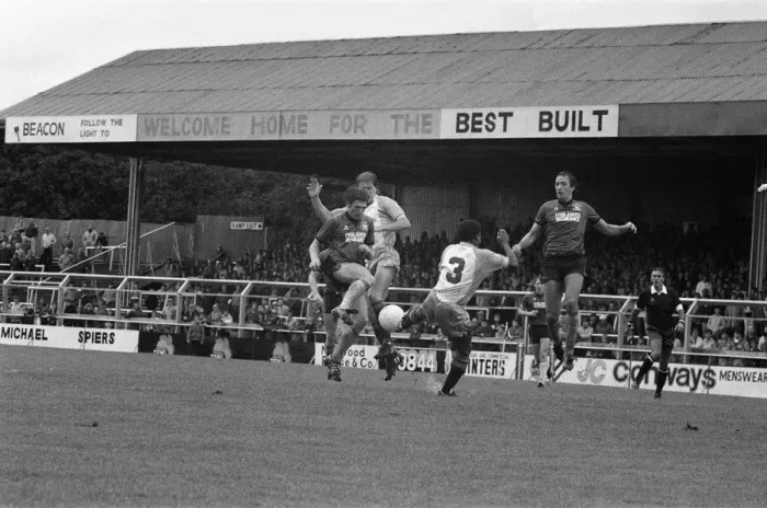 Framed Print : English League Division Three match at Home Park. Plymouth Argyle 0 -1 Reading Framed Print : English League Division Three match at Home Park. Plymouth Argyle 0 -1 Reading