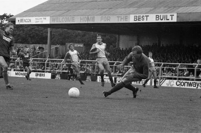 Framed Print : English League Division Three match at Home Park. Plymouth Argyle 0 -1 Reading Framed Print : English League Division Three match at Home Park. Plymouth Argyle 0 -1 Reading