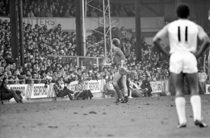 Framed Print : English League Division One match at Kenilworth Road. Luton Town 0 v Liverpool 0