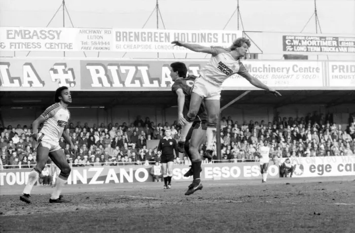Framed Print : English League Division One match at Kenilworth Road. Luton Town 0 v Liverpool 0 Framed Print : English League Division One match at Kenilworth Road. Luton Town 0 v Liverpool 0