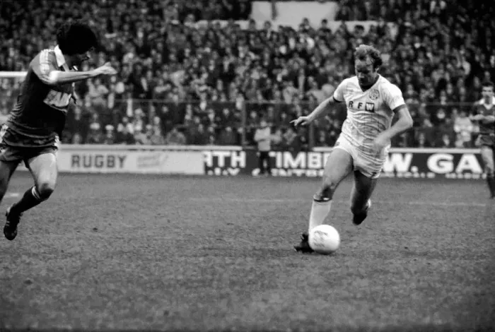 Framed Print : English League Division Two match. Leeds United 1 v Charlton Athletic 2 Framed Print : English League Division Two match. Leeds United 1 v Charlton Athletic 2