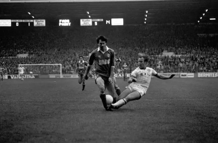 Framed Print : English League Division Two match. Leeds United 1 v Charlton Athletic 2 Framed Print : English League Division Two match. Leeds United 1 v Charlton Athletic 2